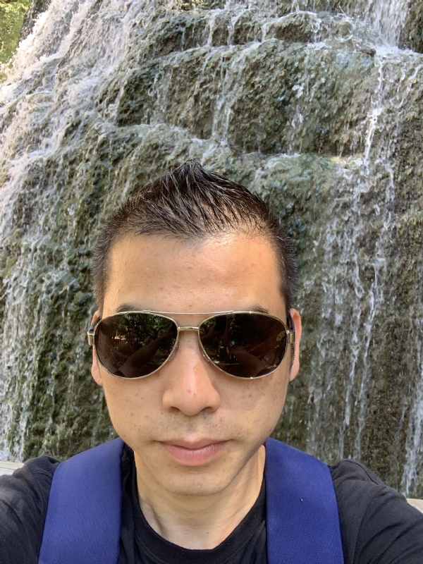 高兴的第二张照片--明溪征婚网
