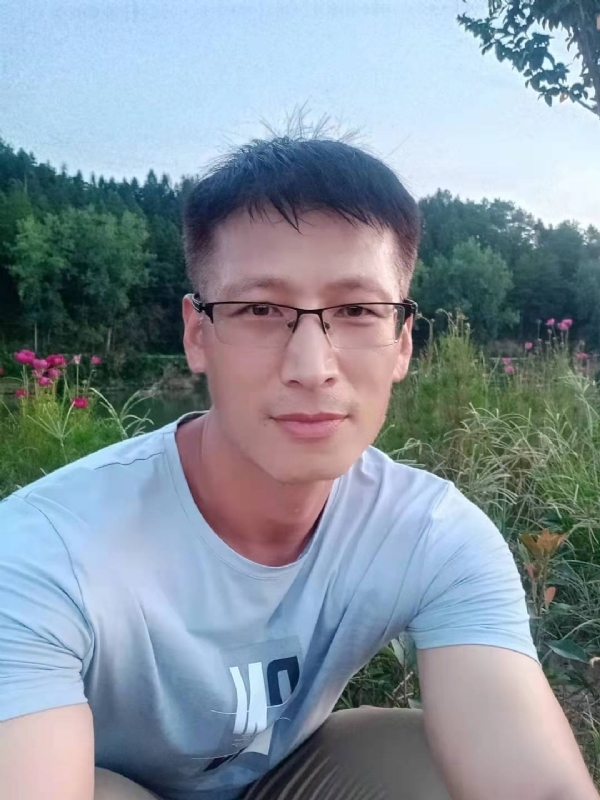 零零柒的第一张照片--明溪征婚网