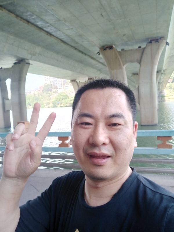 上人的第一张照片--明溪征婚网