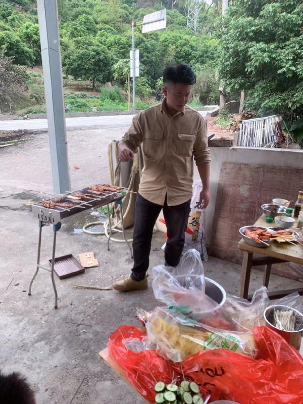 你黑我哟的第一张照片--明溪征婚网